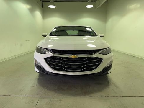 Certified 2022 Chevrolet Malibu LT image 2