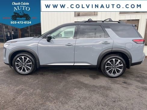 New 2026 Nissan Pathfinder Platinum image 10