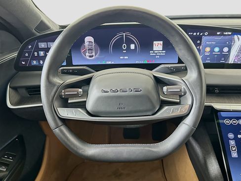 Used 2024 Lucid Air Touring AWD/4WD image 18