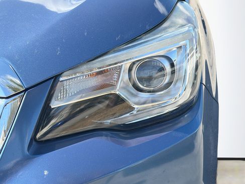 Used 2017 Subaru Forester 2.5i Limited image 9