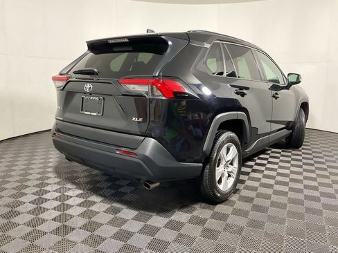 Used 2021 Toyota RAV4 XLE image 14