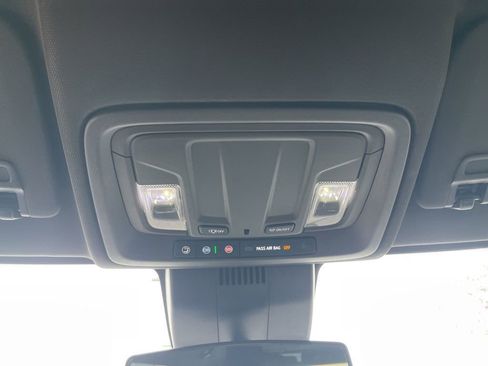 Certified 2025 Chevrolet Silverado 2500 LT w/ Convenience Package image 33