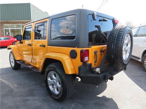 Used 2013 Jeep Wrangler Unlimited Sahara w/ Trailer Tow Group AWD/4WD image 2