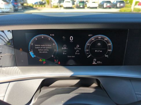 New 2026 Volkswagen Tiguan SE R-Line image 43