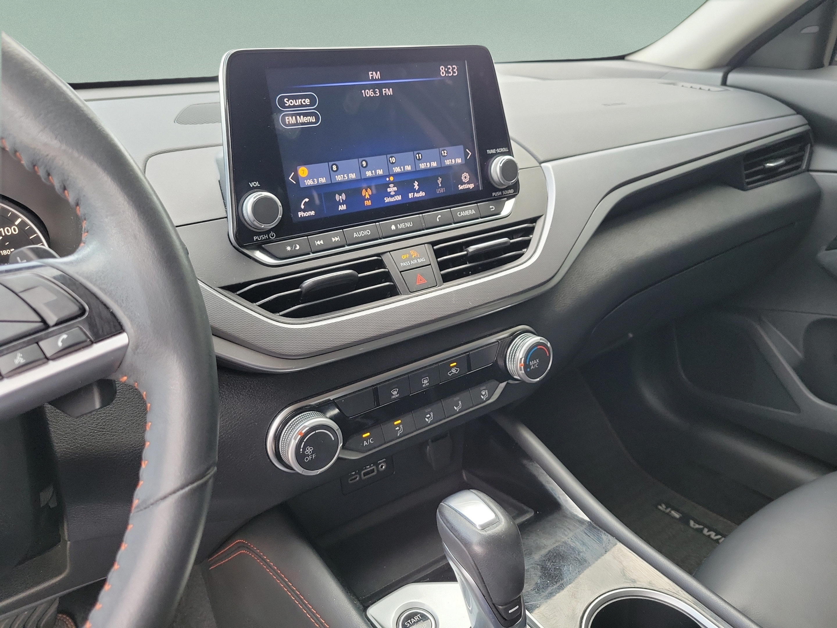 Used 2024 Nissan Altima 2.5 SR FWD image 22