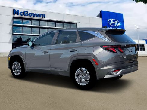 New 2026 Hyundai Tucson Blue SE image 4