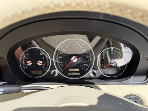 Used 2006 Chrysler Crossfire Limited RWD image 14