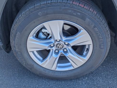 Used 2025 Toyota RAV4 XLE image 13