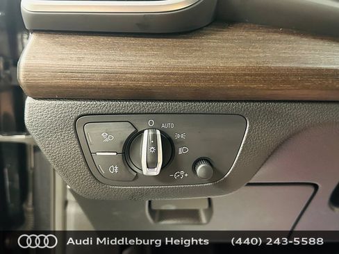 Certified 2023 Audi Q5 Premium w/ Convenience Package AWD/4WD image 16