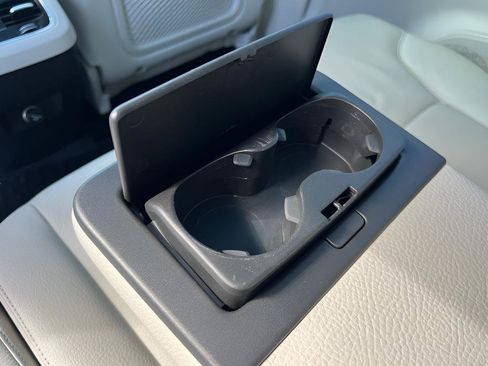 Used 2019 Volvo XC90 T5 Momentum w/ Protection Package Premier image 20