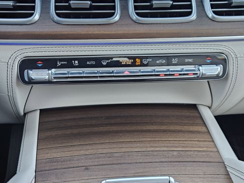 Certified 2025 Mercedes-Benz GLE 580 4MATIC image 20