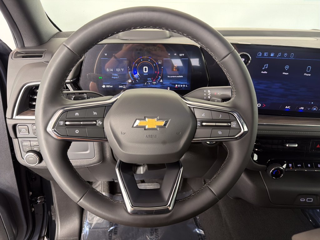 Used 2026 Chevrolet Tahoe LS AWD/4WD image 12
