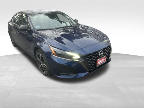 Used 2023 Nissan Altima 2.5 SR image 29