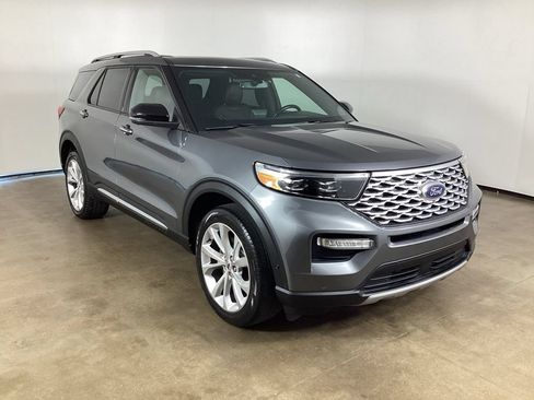 Used 2022 Ford Explorer Platinum w/ Equipment Group 601A AWD/4WD image 4