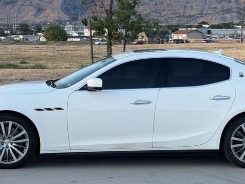 Used 2015 Maserati Ghibli RWD image 5