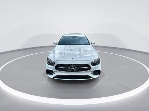 Used 2022 Mercedes-Benz E 350 Sedan image 3