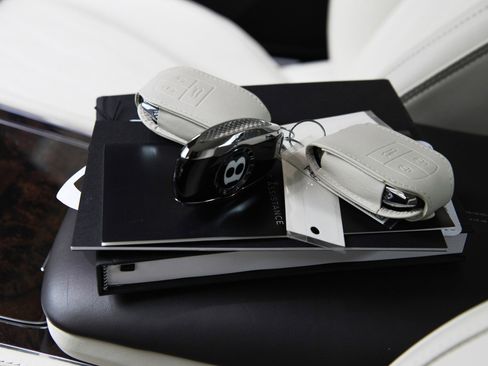 Used 2024 Bentley Continental GT image 19