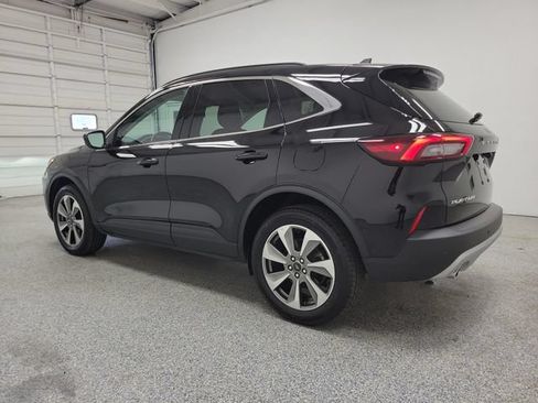 Used 2025 Ford Escape Platinum AWD/4WD image 4