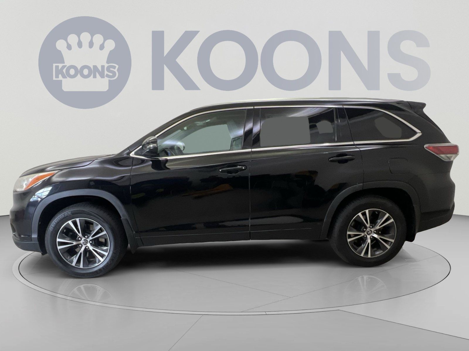Used 2016 Toyota Highlander XLE AWD/4WD image 5