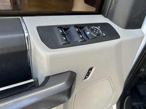 Used 2019 Ford F250 XL w/ XL Value Package AWD/4WD image 2