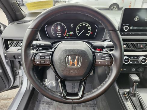 Used 2023 Honda Civic Sport image 25