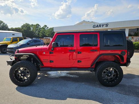 Used 2016 Jeep Wrangler Unlimited Sport w/ Quick Order Package 24S AWD/4WD image 3