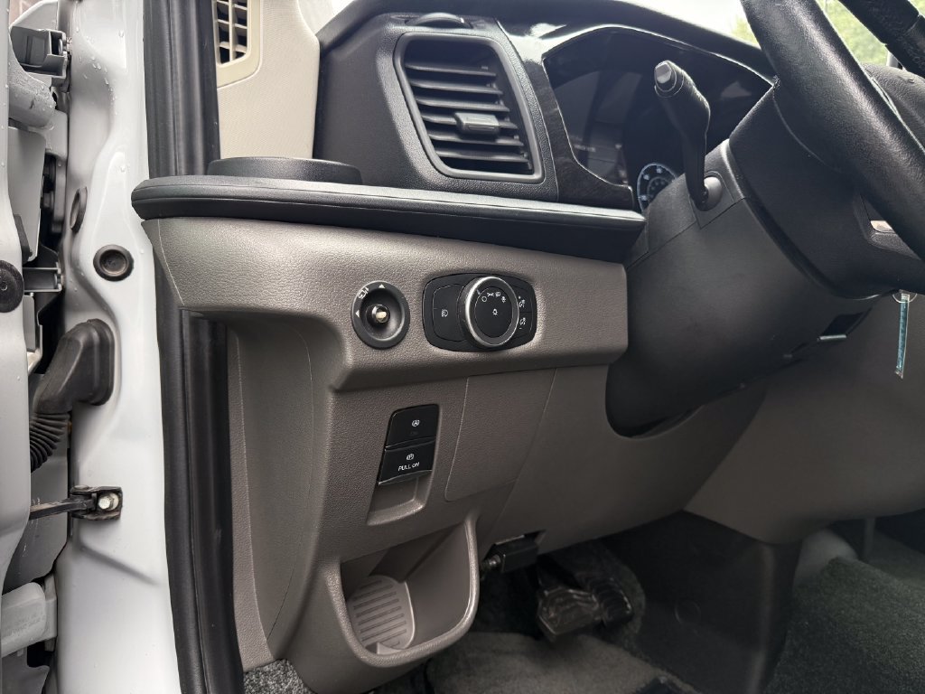 Used 2021 Ford Transit 250 Medium Roof AWD image 23