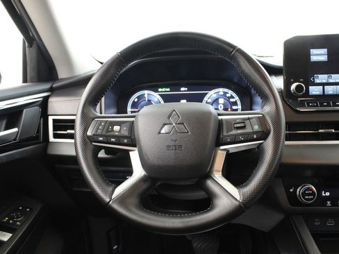 Used 2024 Mitsubishi Outlander SEL AWD/4WD image 22