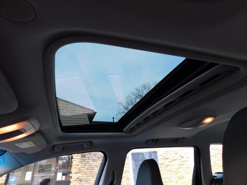 Used 2011 Volvo XC70 3.2 image 34