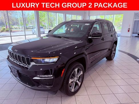 Used 2022 Jeep Grand Cherokee Limited 4xe w/ Luxury Tech Group II image 3
