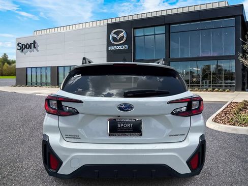 Used 2024 Subaru Crosstrek 2.0i Premium AWD/4WD image 5