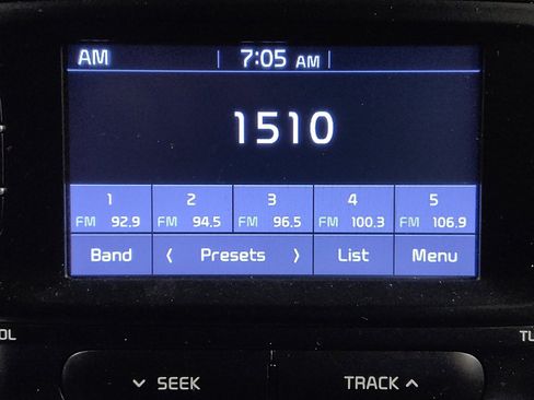 Used 2019 Kia Soul FWD image 25