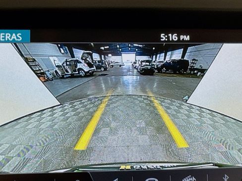 Used 2020 Jaguar E-PACE SE AWD/4WD image 17