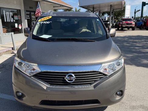 Used 2017 Nissan Quest SV FWD image 2