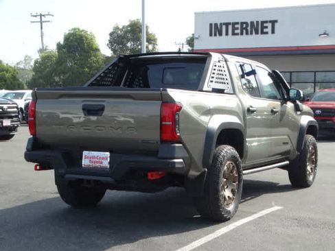 Used 2024 Toyota Tacoma 4x4 Double Cab Hybrid image 13