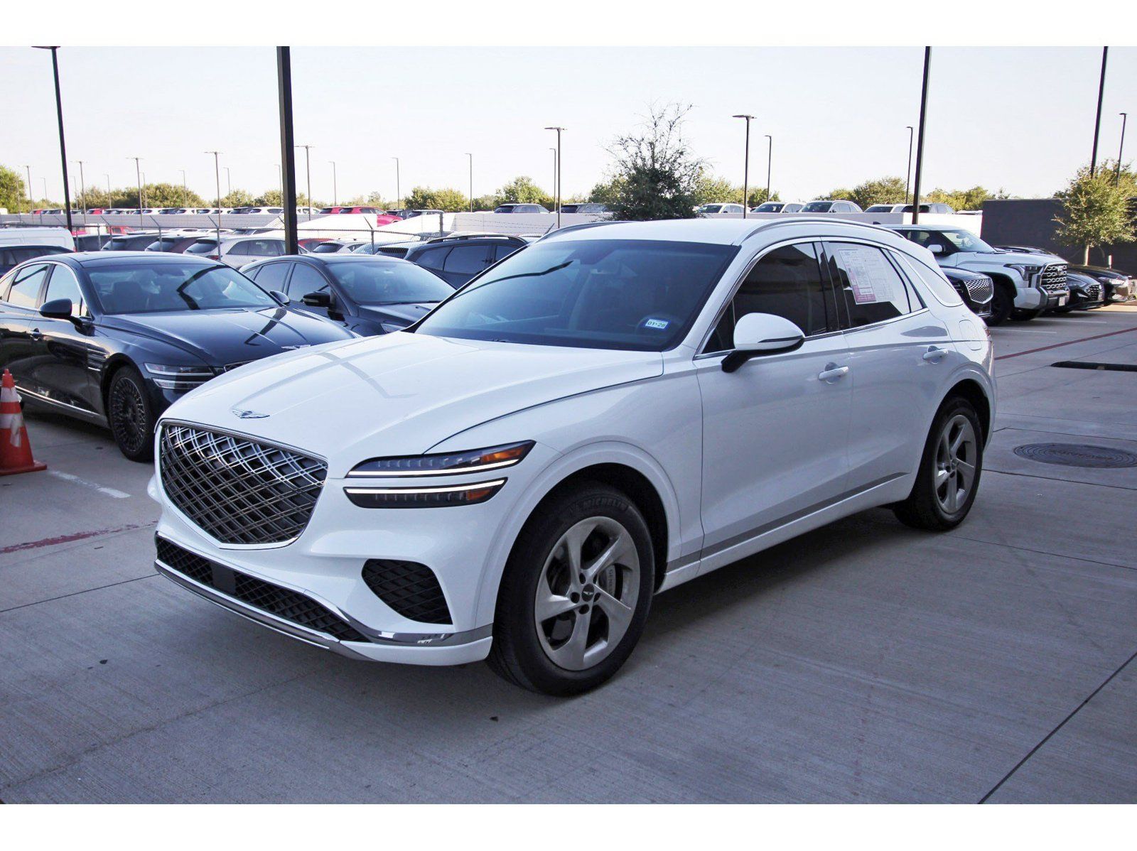 Used 2026 Genesis GV70 2.5T AWD/4WD image 3