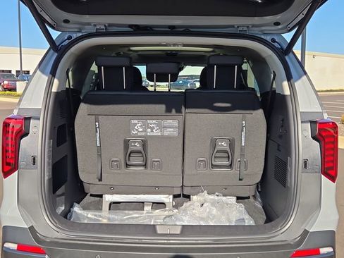 New 2026 Kia Carnival SX Prestige FWD image 4