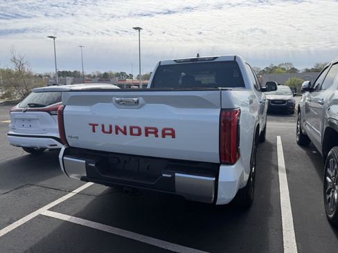 Used 2024 Toyota Tundra Limited AWD/4WD image 4