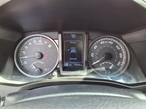 Used 2019 Toyota Tacoma TRD Sport w/ Technology Package RWD image 10