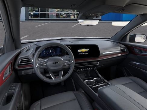 New 2026 Chevrolet Traverse Z71 w/ Driver Confidence Package image 15