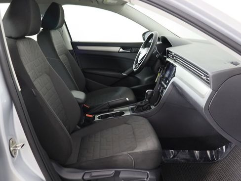 Used 2021 Volkswagen Passat 2.0T S image 19