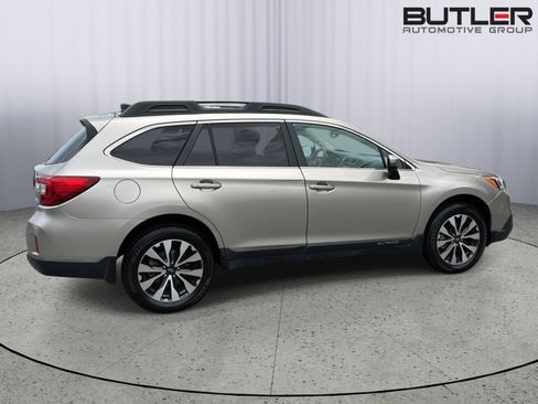 Used 2016 Subaru Outback 2.5i Limited AWD/4WD image 7