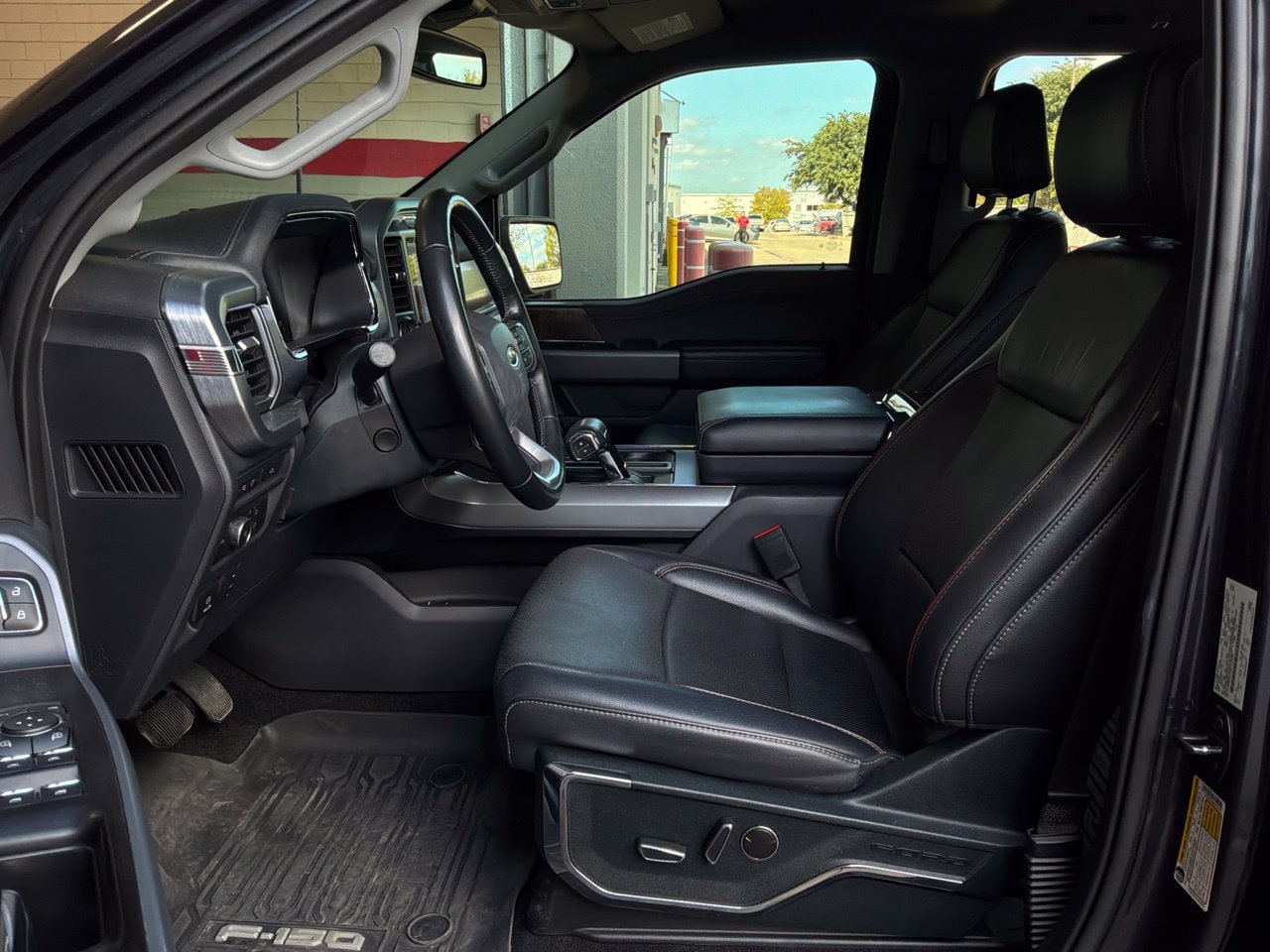 Used 2022 Ford F150 Lariat w/ Equipment Group 502A High AWD/4WD image 12