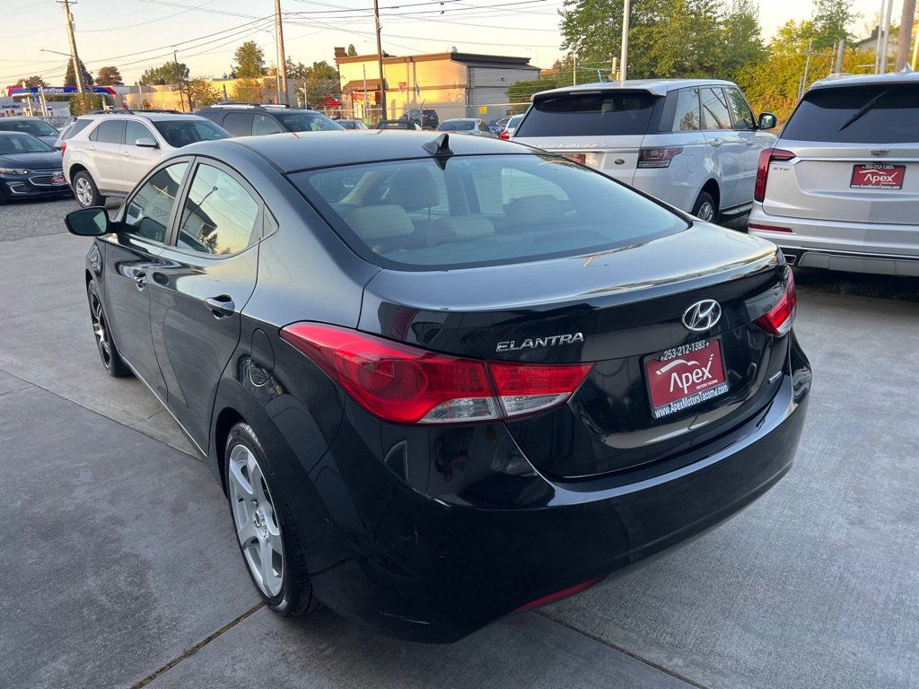 Used 2011 Hyundai Elantra Limited FWD image 5