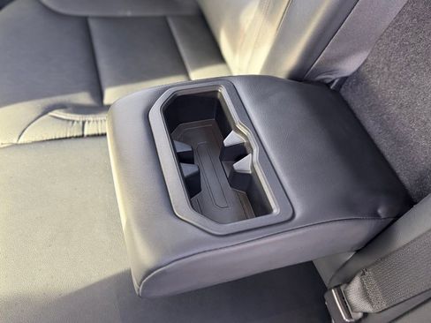 Used 2024 Toyota Tundra Limited image 6