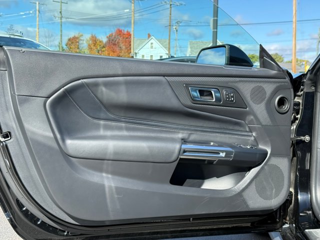 Used 2025 Ford Mustang GT Premium RWD image 23