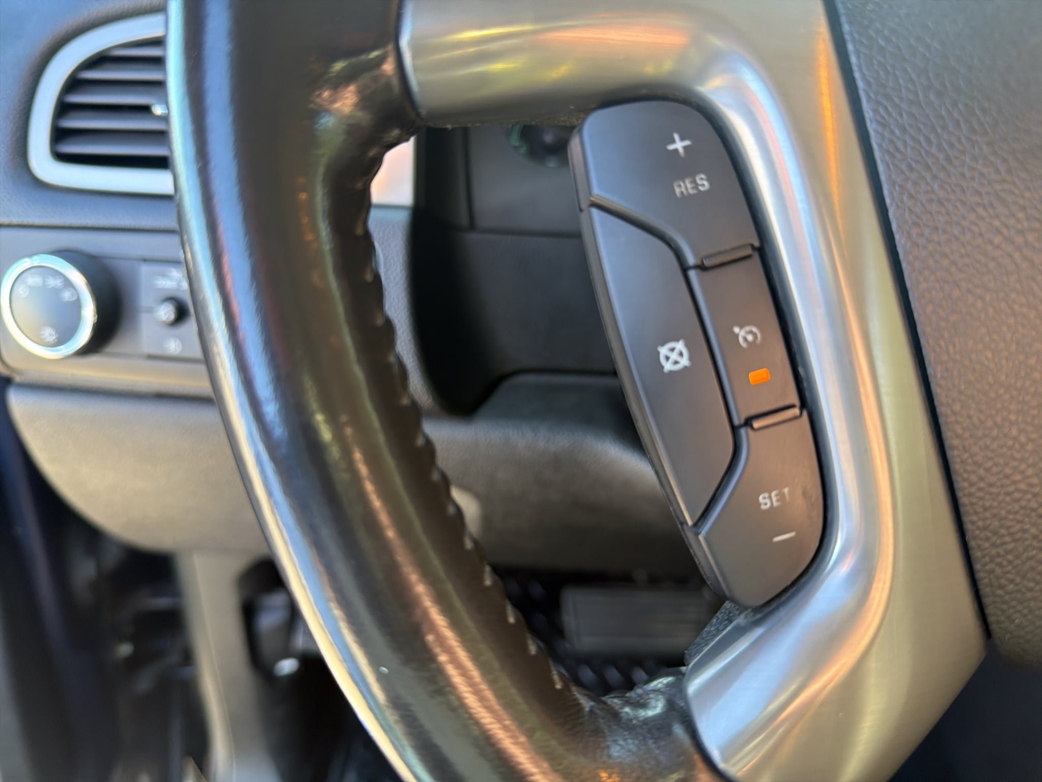 Used 2012 Chevrolet Silverado 1500 LTZ AWD/4WD image 18