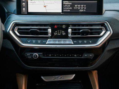 Used 2023 BMW X4 xDrive30i w/ Premium Package image 15