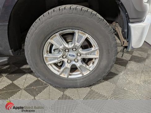 Used 2015 Ford F150 XLT w/ Equipment Group 302A Luxury AWD/4WD image 35