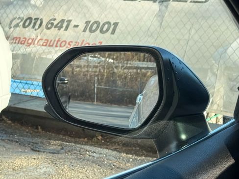 Used 2020 Toyota Camry LE image 36